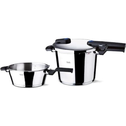 Fissler Vitaquick / Induktions-Schnellkochtopf-Set, 2-teilig, (6 L und 2,5 L - Ø 22 cm) Edelstahl-Dampfkochtopf und Schnell-Bratpfanne, 2 Garstufen, stapelbar, alle Herdarten auch Induktion Zu sehen ist AZ Produktbild 1 zu folgenden Produkt: Fissler Vitaquick Set 6L+2,5L