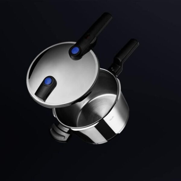 Fissler Vitaquick / Schnellkochtopf (3,5 L, Ø 22 cm) Edelstahl-Dampfkochtopf, 2 Garstufen - Induktion Zu sehen ist AZ Produktbild 1 zu folgenden Produkt: Fissler Vitaquick / Schnellkochtopf (3,5 L, Ø 22 cm) Edelstahl-Dampfkochtopf, 2 Garstufen - Induktion