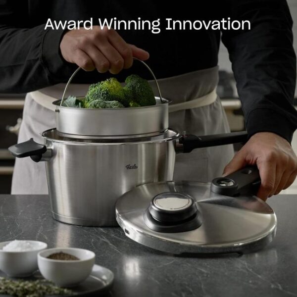 Fissler Vitavit Premium / Schnellkochtopf-Set, 5-teilig (6l - Ø 22 cm & Schnellbratpfanne 3,5l - Ø 22 cm) inkl. Metall-Deckel, Glas-Deckel, Einsatz - Induktion Bild 2 Zu sehen ist AZ Produktbild 2 zu folgenden Produkt: Fissler Vitavit Premium / Schnellkochtopf-Set, 5-teilig (6l - Ø 22 cm & Schnellbratpfanne 3,5l - Ø 22 cm) inkl. Metall-Deckel, Glas-Deckel, Einsatz - Induktion