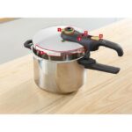 Zu sehen ist AZ Produktbild 2 zu folgenden Produkt: Tefal Secure Trendy 8L Grün mit Schloss