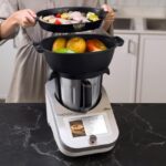 Zu sehen ist AZ Produktbild 3 zu folgenden Produkt: Ufesa TotalChef RK7 Küchenmaschine