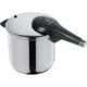 WMF Perfect Premium Schnellkochtopf Induktion 6,5l, Dampfkochtopf 22 cm, Cromargan Edelstahl poliert, 2 Kochstufen, All-In-One-Drehknopf Bild 1 Zu sehen ist AZ Produktbild 1 zu folgenden Produkt: WMF Perfect Premium Schnellkochtopf Induktion 6,5l, Dampfkochtopf 22 cm, Cromargan Edelstahl poliert, 2 Kochstufen, All-In-One-Drehknopf